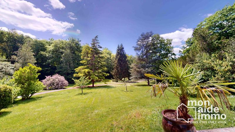 Maison ancienne - 275 m² - 7 pièces