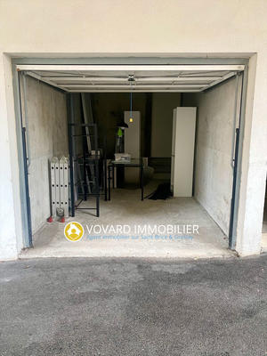 Parking / Garage - 14 m²