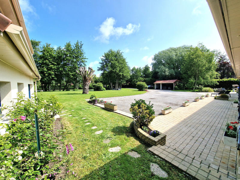 Maison - 200 m² - 8 pièces