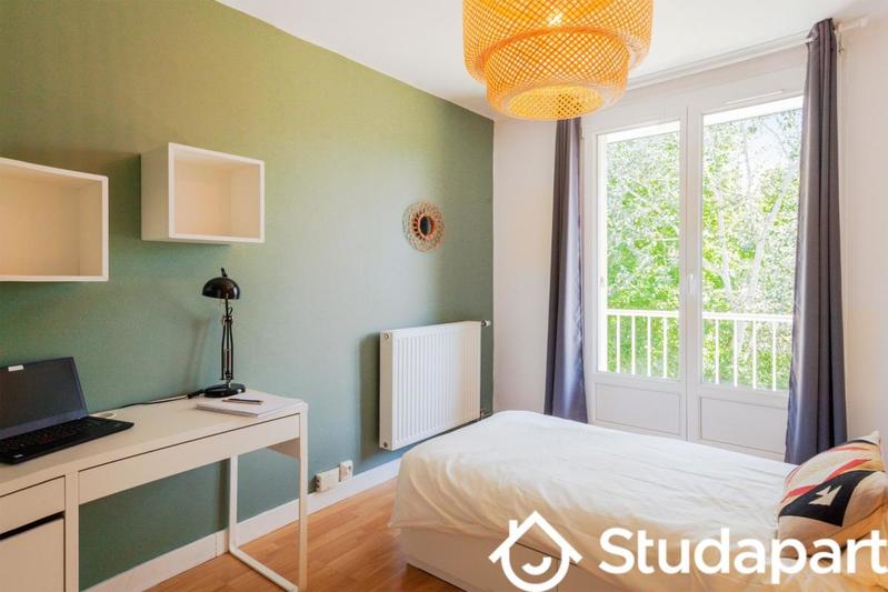 Chambre - 10 m² - 1 pièce