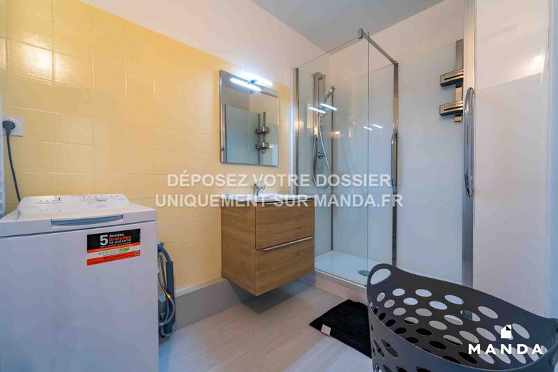 Chambre - 10 m² - 5 pièces