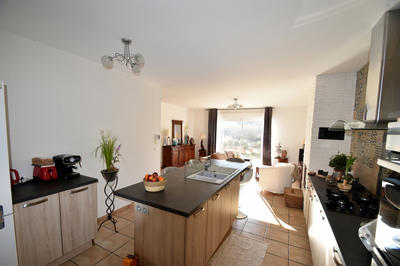 Maison - 104 m² - 5 pièces