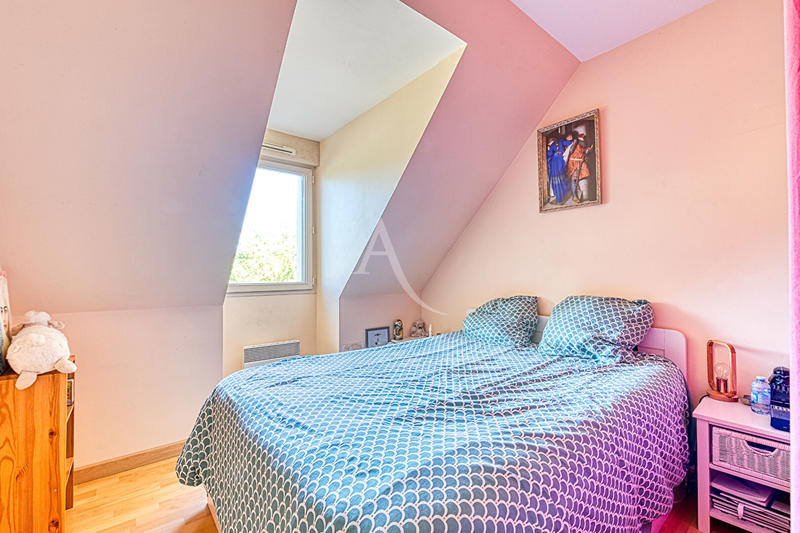 Maison - 126 m² - 8 pièces