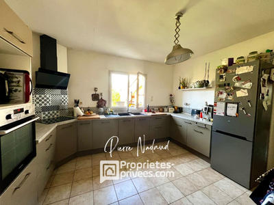 Maison - 140 m² - 5 pièces