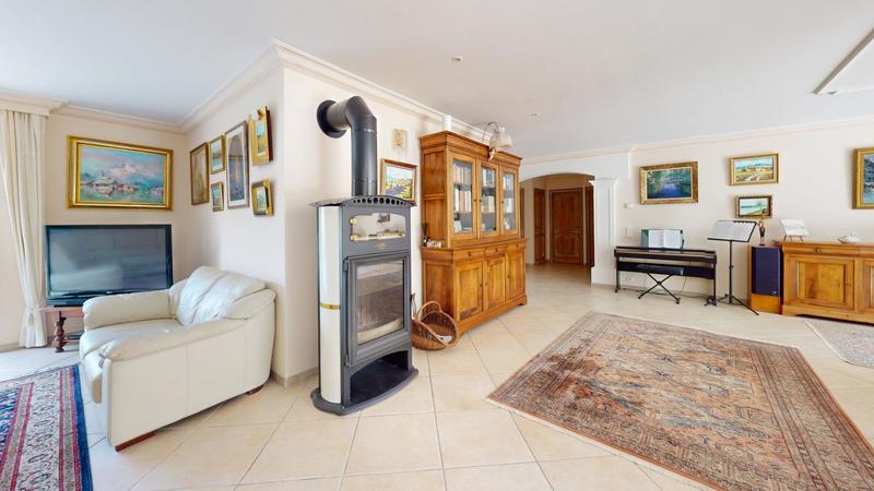 Villa - 469 m² - 9 pièces