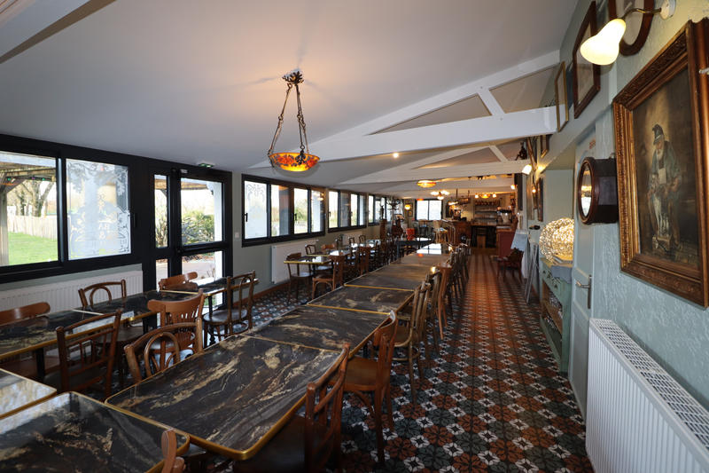 Local commercial - 169 m²