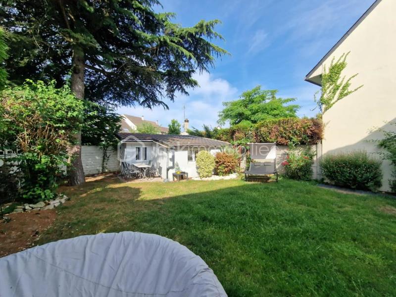Maison - 93 m² - 4 pièces