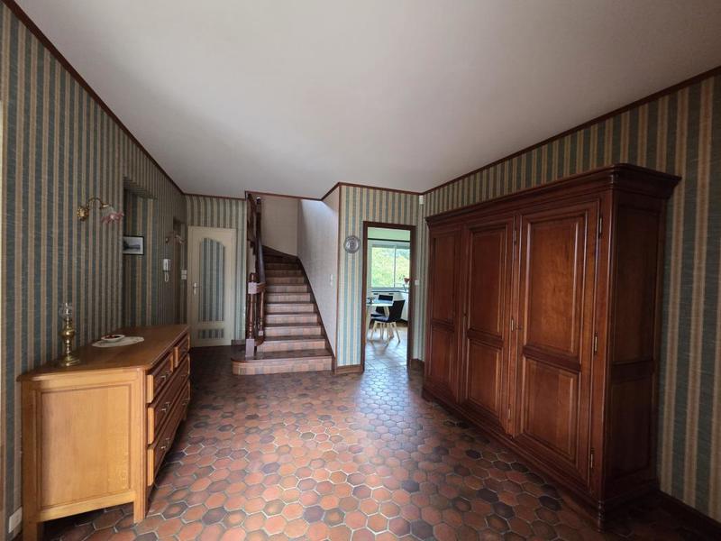 Demeure - 245 m² - 8 pièces