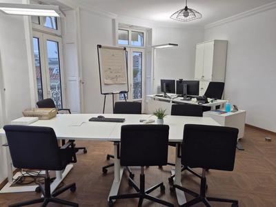 Bureau - 140 m² - 6 pièces