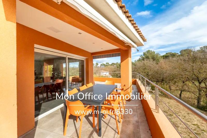 Maison - 175 m² - 5 pièces