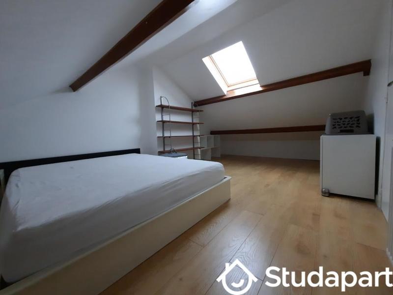 Chambre - 12 m² - 1 pièce