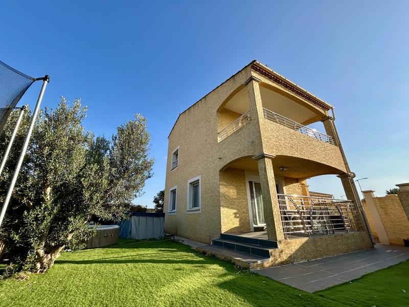 Maison - 143 m² - 6 pièces