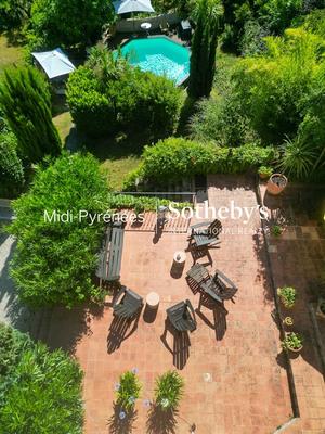 Maison de ville - 336 m² - 10 pièces