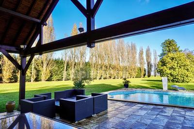 Propriété - 366 m² - 10 pièces