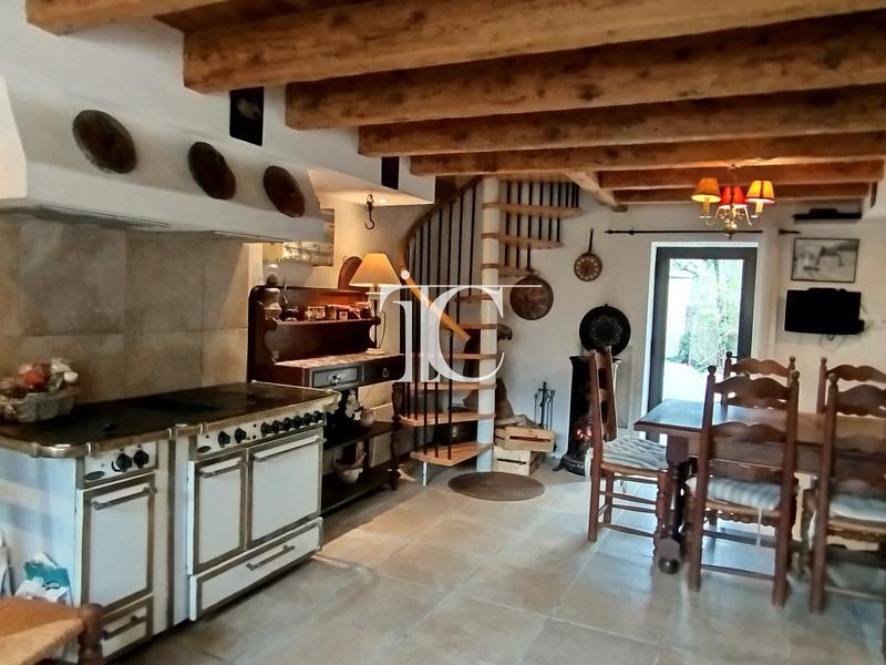 Maison en pierre - 116 m² - 5 pièces