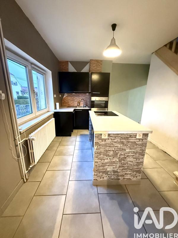 Maison - 98 m² - 6 pièces