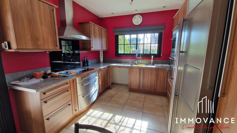 Maison - 176 m² - 7 pièces