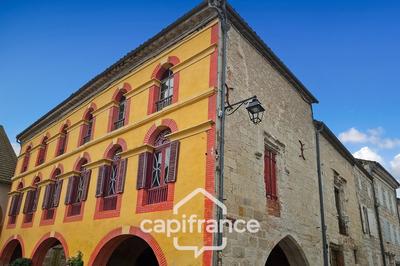 Maison - 450 m² - 11 pièces