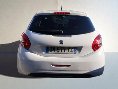 Peugeot 208 1.6 Vti 120 Feline 5p