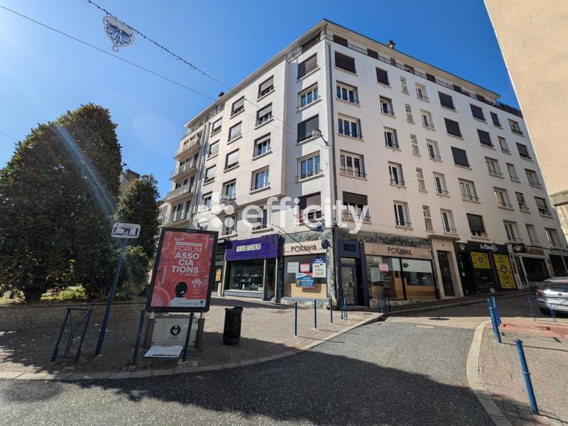 Appartement - 95 m² - 3 pièces