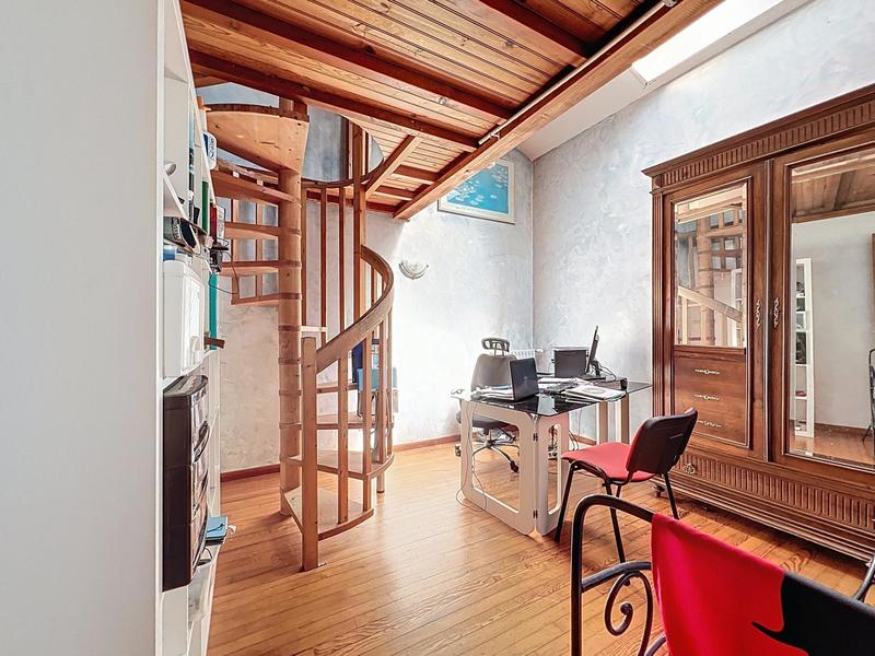 Maison - 188 m² - 6 pièces