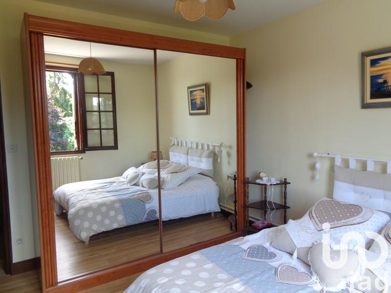 Maison - 200 m² - 8 pièces