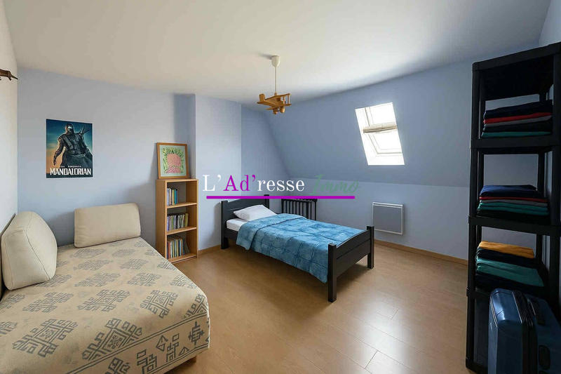 Maison - 180 m² - 6 pièces