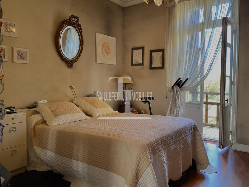 Maison - 172 m² - 8 pièces