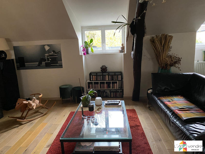 Appartement - 104 m² - 4 pièces