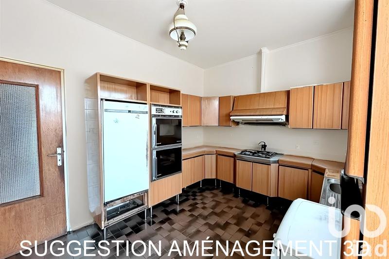 Maison - 210 m² - 9 pièces