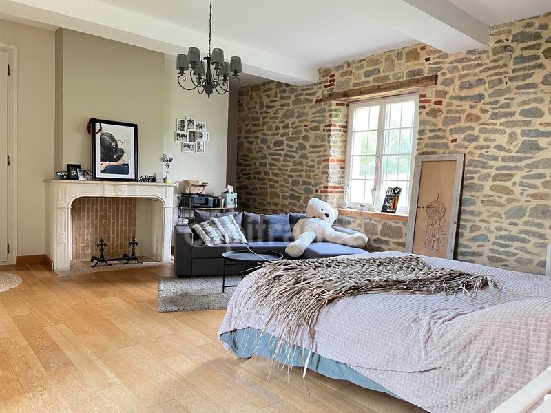 Propriété - 468 m² - 17 pièces