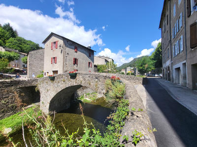 Maison - 324 m² - 12 pièces