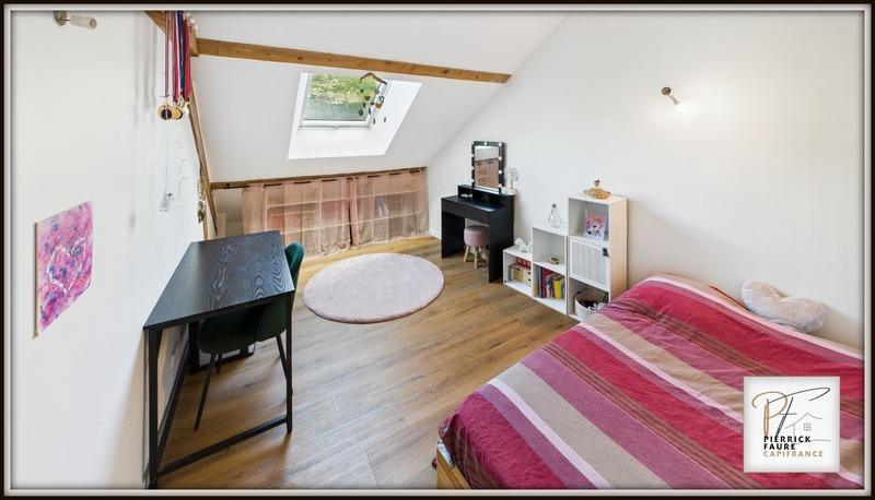 Maison - 252 m² - 8 pièces