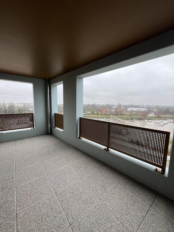 Appartement - 128 m² - 5 pièces