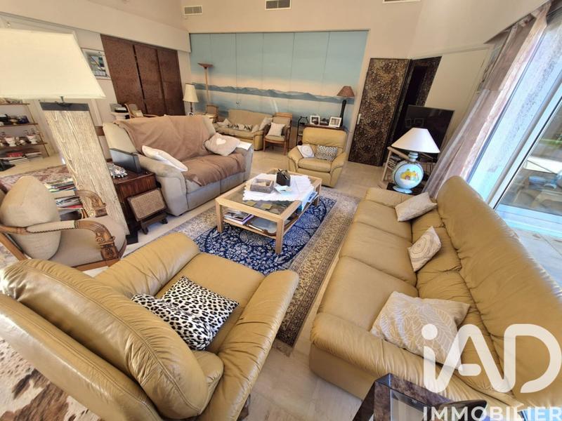 Maison de maîtres - 227 m² - 7 pièces