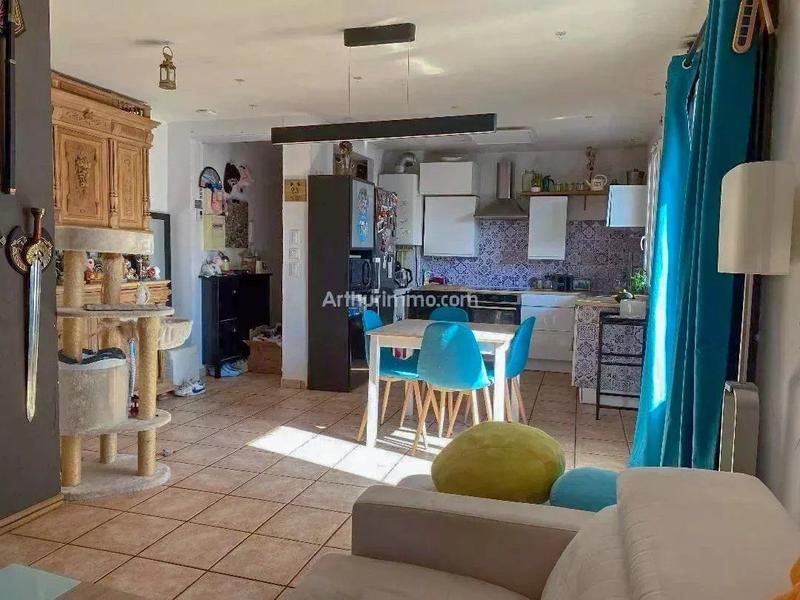 Appartement - 65 m² - 3 pièces