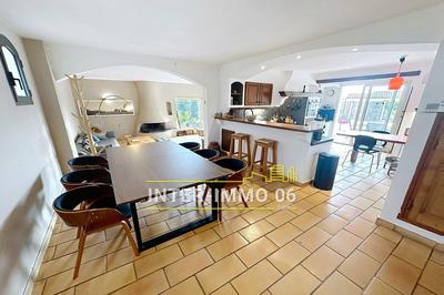 Villa - 178 m² - 7 pièces