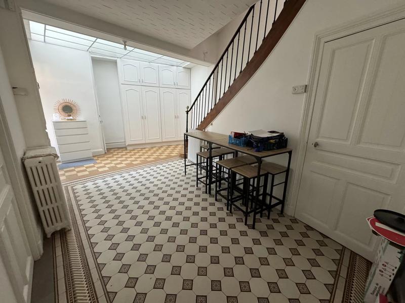 Appartement - 152 m² - 2 pièces