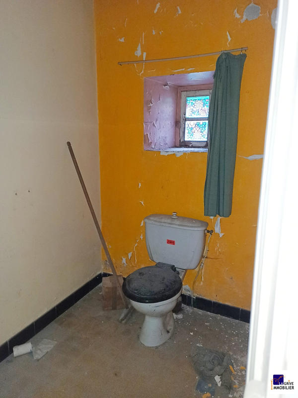 Maison ancienne - 204 m² - 7 pièces