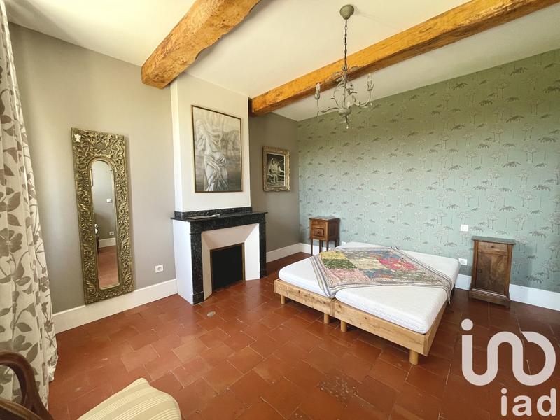 Maison - 235 m² - 6 pièces