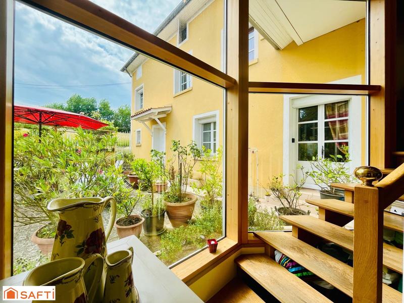 Maison - 345 m² - 10 pièces