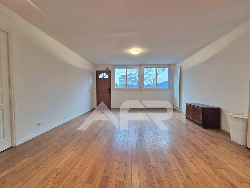 Maison - 61 m² - 3 pièces