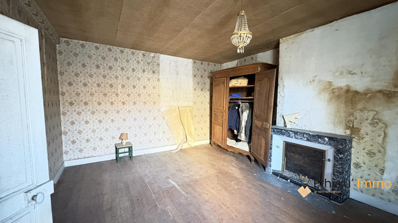 Maison - 202 m² - 8 pièces