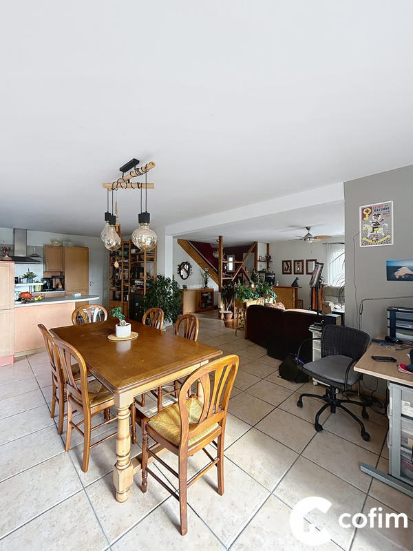 Maison - 155 m² - 6 pièces