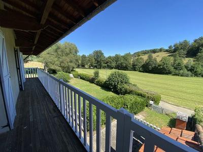 Maison traditionnelle - 154 m² - 6 pièces