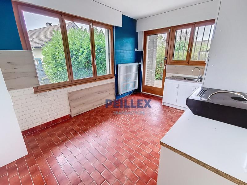 Maison - 176 m² - 7 pièces