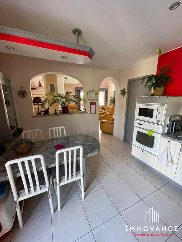 Villa - 200 m² - 6 pièces