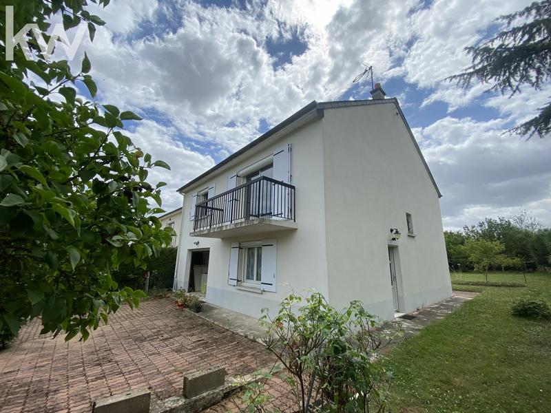 Maison traditionnelle - 100 m² - 5 pièces