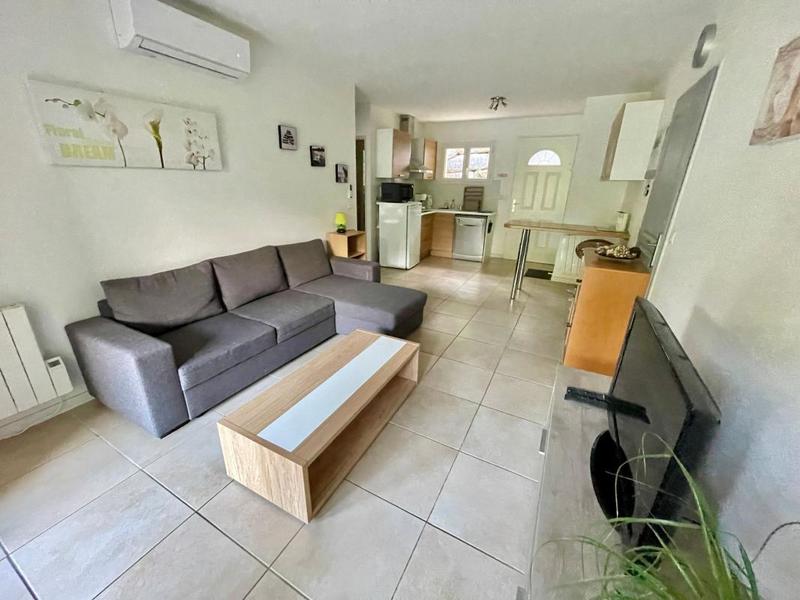 Maison - 340 m² - 11 pièces