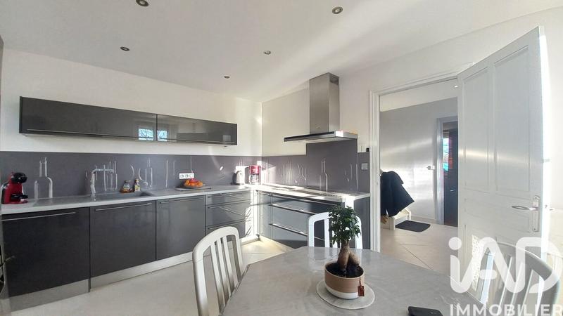 Maison - 143 m² - 5 pièces